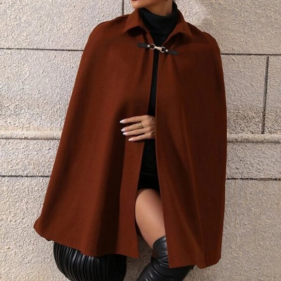 MODA ME COUTURE Jackets & Blazers - Horsebit clousure Cape Overcoat Jacket brown